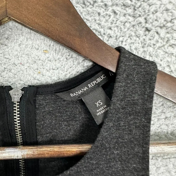 Banana Republic top womens XS gray black colorblock exposed zipper flowy office - Picture 2 of 7
